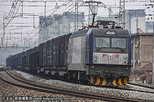 г3CA-8306 HXD3CA-8306 þ