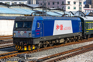 ��г��3CA-8924 HXD3CA-8924 ������