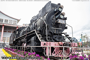  JS-8374 岩 ĺų