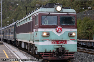 ɽ3-4526 SS3-4526 ɾ