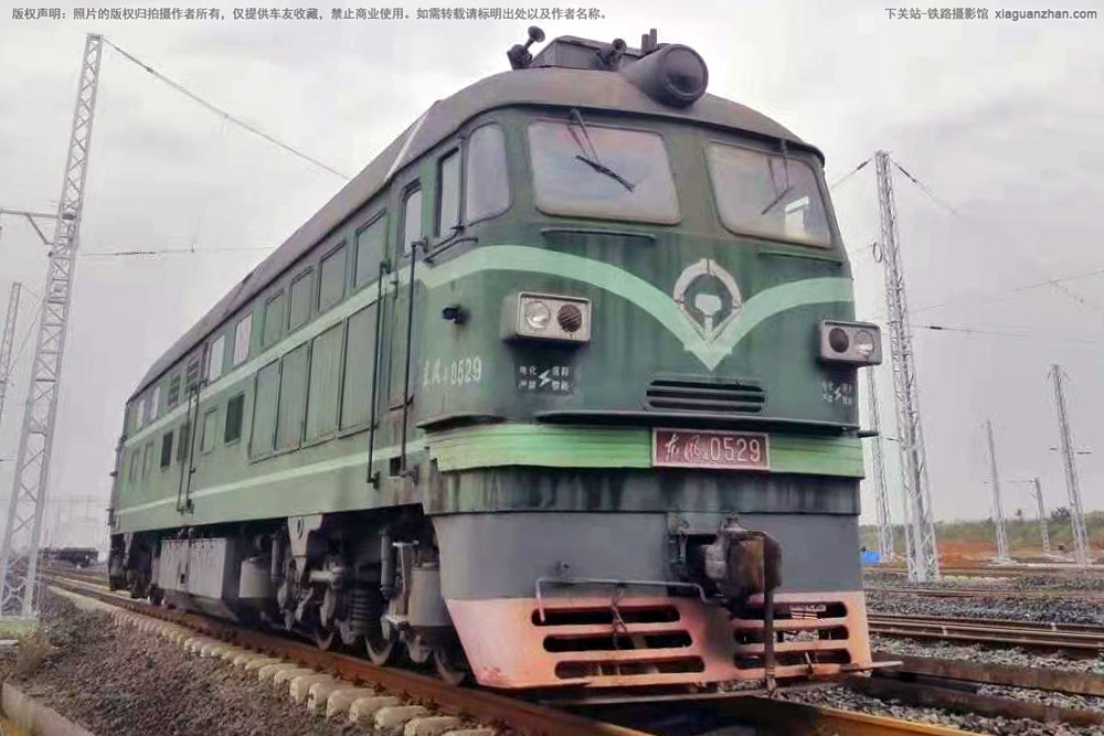 东风4-0529 DF4-0529 中铁八局 东风4-0529 DF4-0529 中铁八局