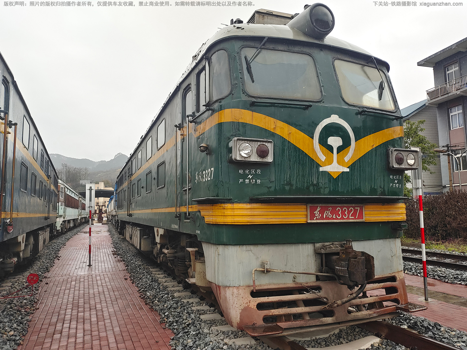 东风4-3327 DF4-3327 成局重段 东风4-3327 DF4-3327 成局重段