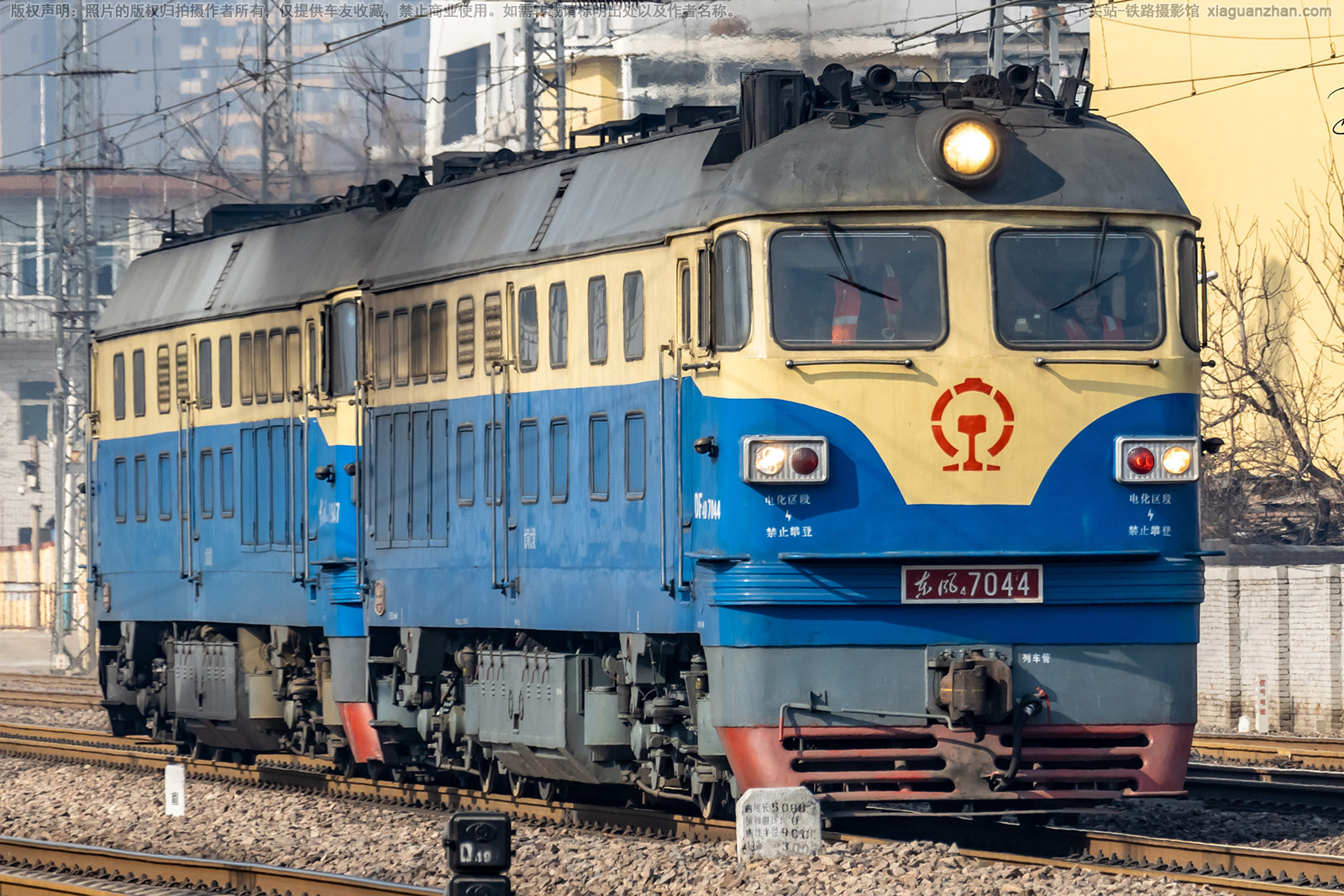 ����4-7044 DF4-7044 ̫��̫�� ��