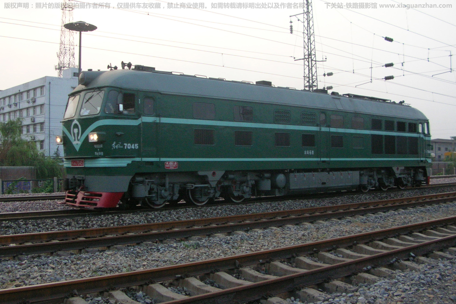 东风4-7045 DF4-7045 京局石段 东风4-7045 DF4-7045 京局石段