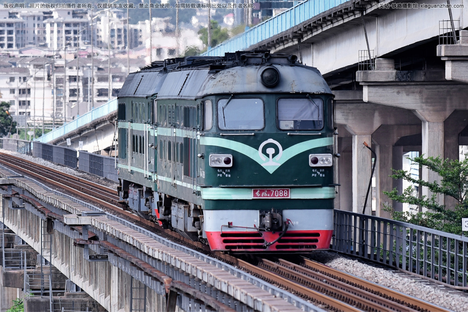 ����4-7088 DF4-7088 �������