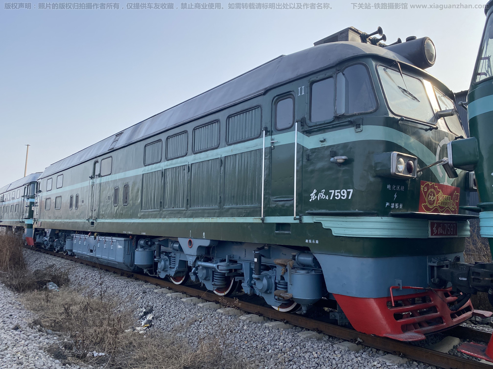 ����4-7597 DF4-7597 ƽ����·