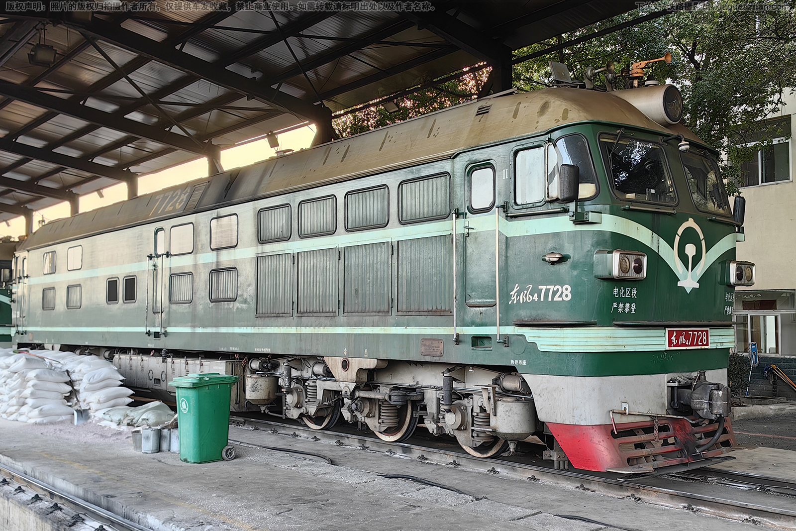 东风4-7728 DF4-7728 淮南铁运 东风4-7728 DF4-7728 淮南铁运