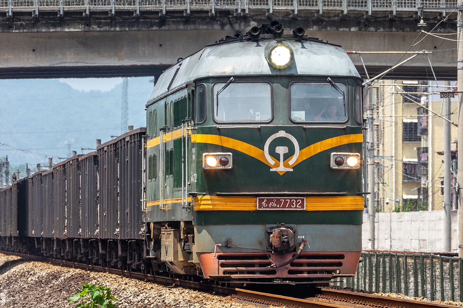 东风4-7732 DF4-7732 宁局柳段 东风4-7732 DF4-7732 宁局柳段