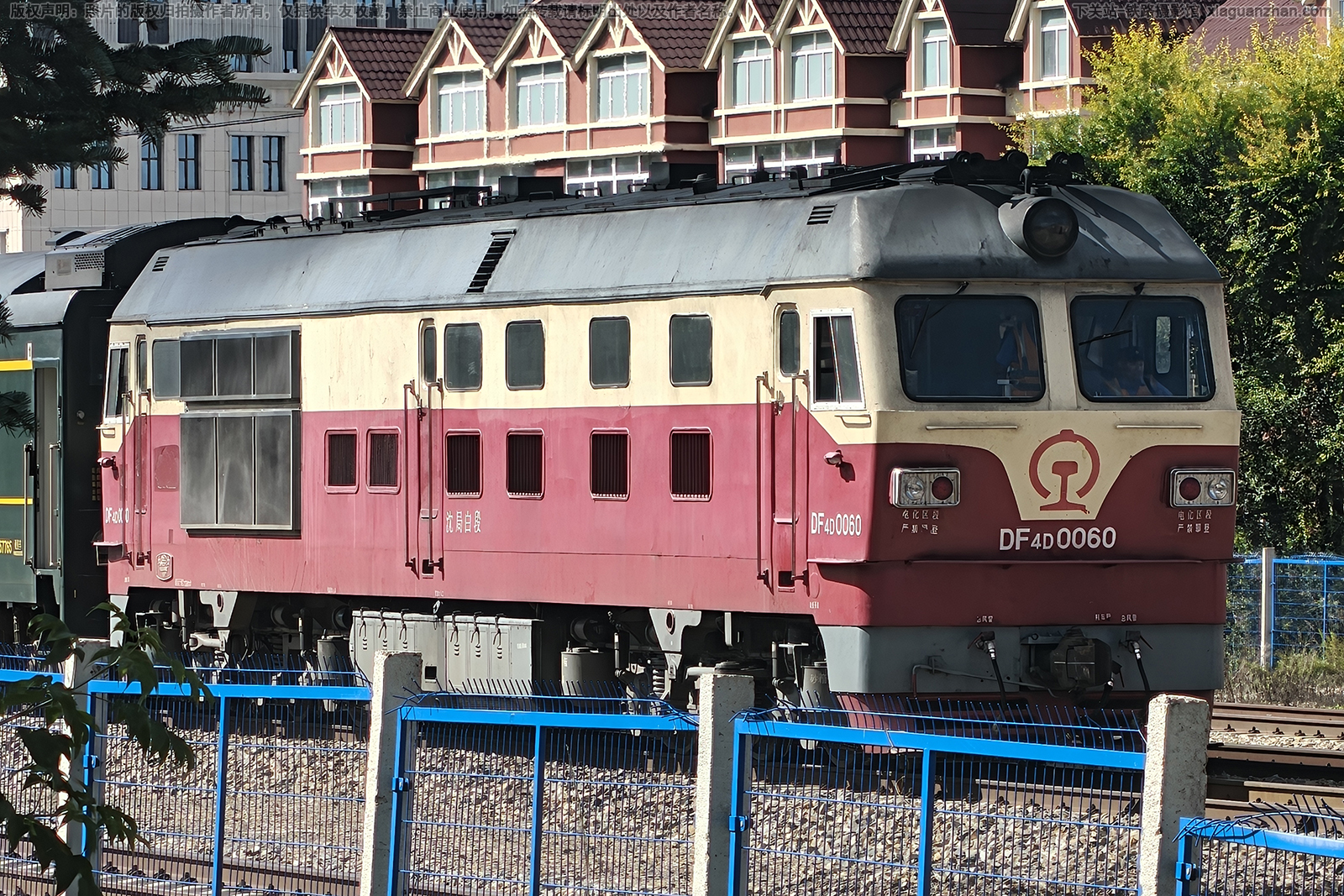 ����4D-0060 DF4D-0060 ��ְ׶�