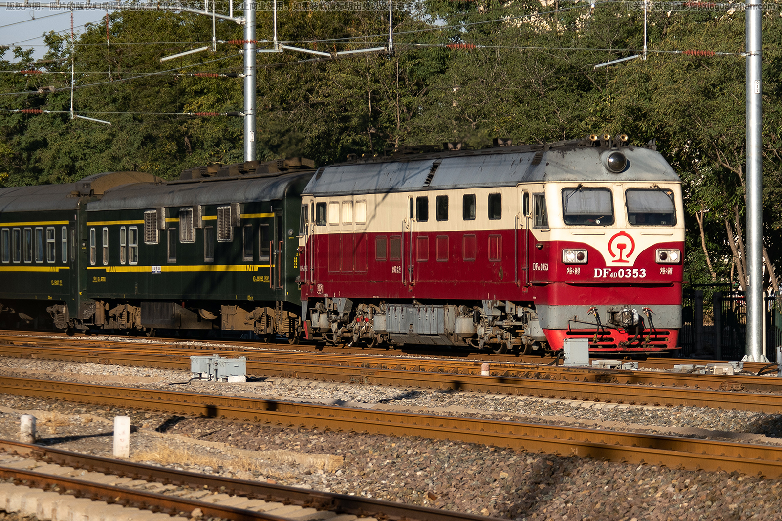 ����4D-0353 DF4D-0353 ���־���