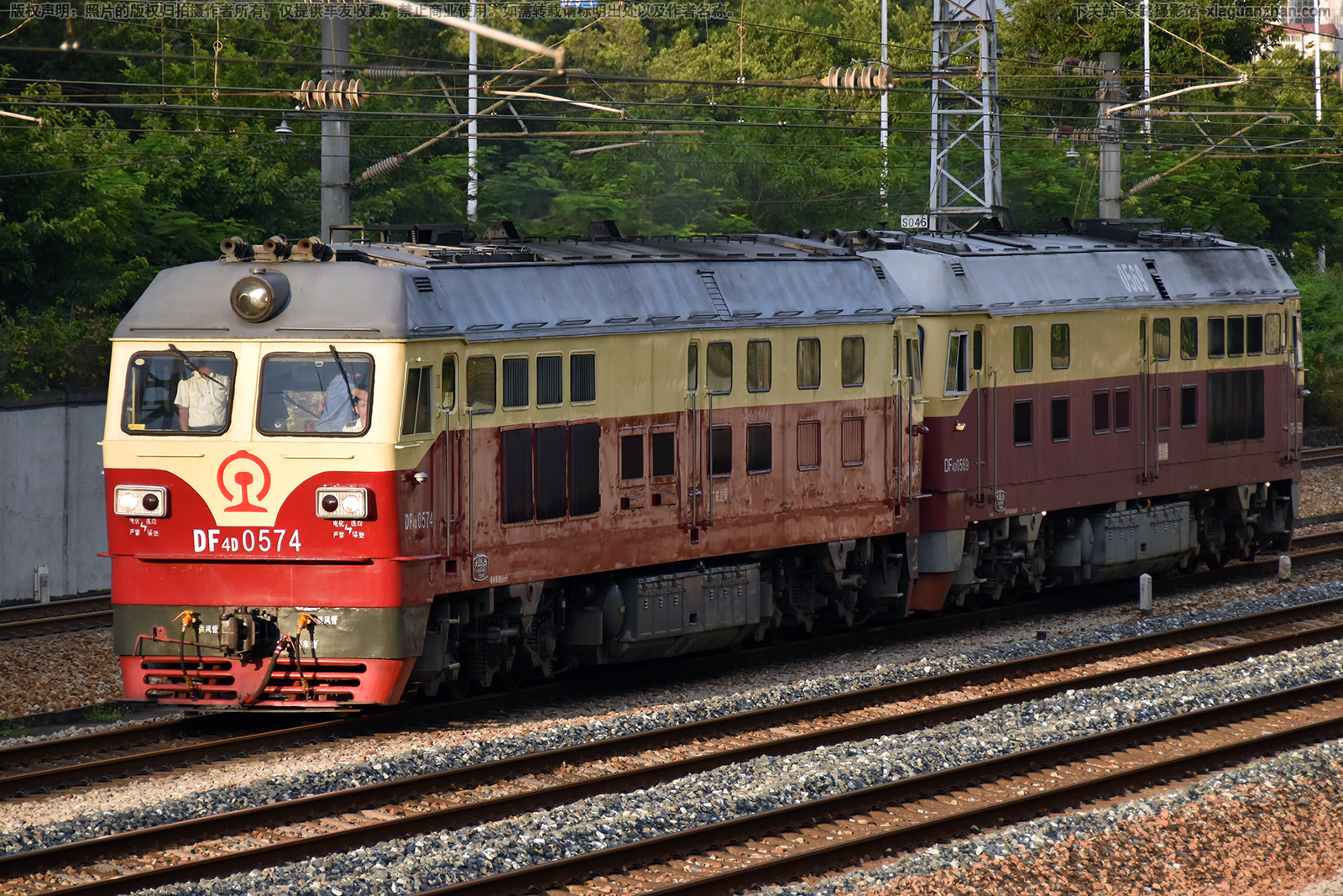 ����4D-0574 DF4D-0574 �����Ƕ�