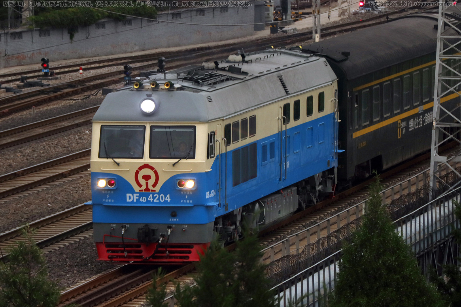 ����4D-4204 DF4D-4204 ���־���