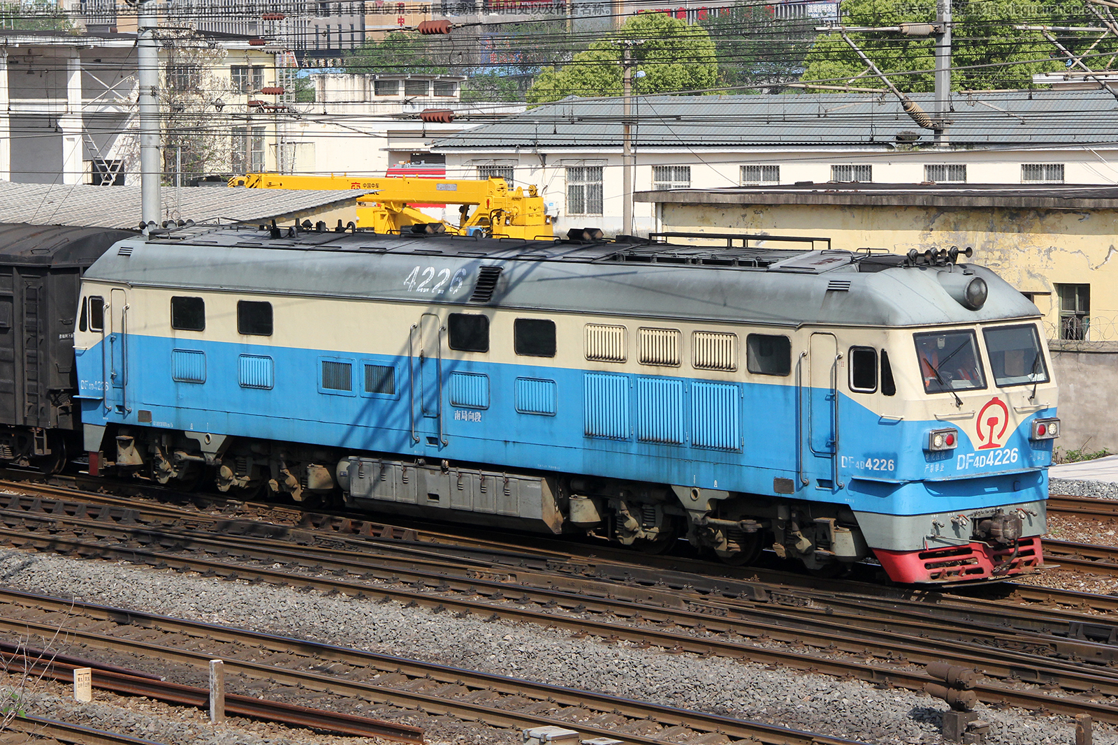 ����4D-4226 DF4D-4226 �Ͼ����