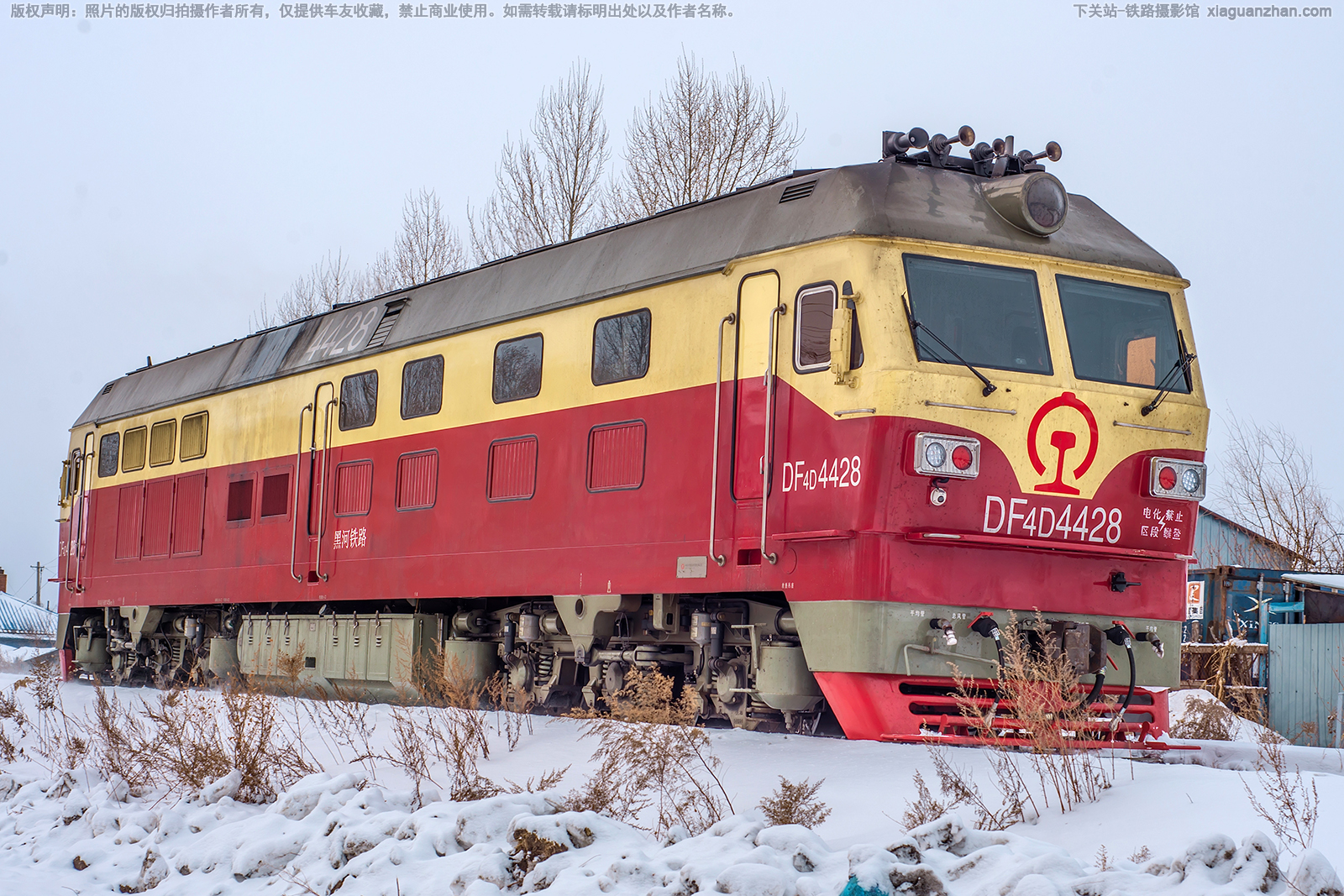 ����4D-4428 DF4D-4428 �ں���·