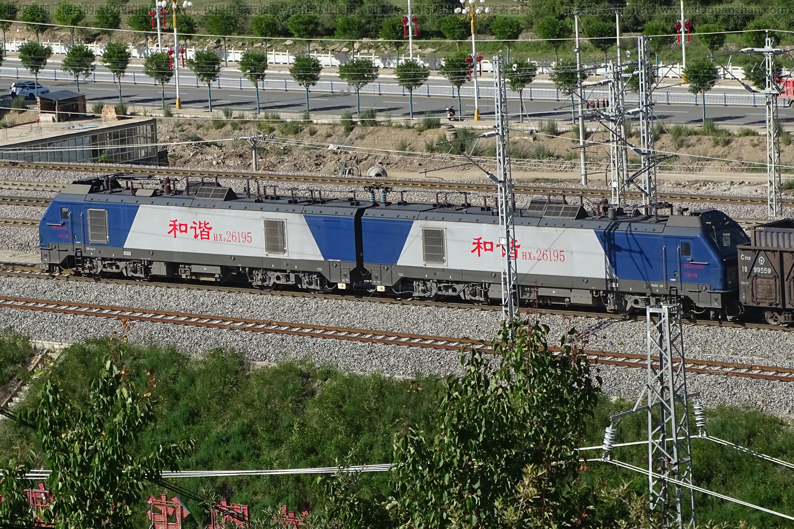 和谐电2-6195 HXD2-6195 兰局兰段 和谐电2-6195 HXD2-6195 兰局兰段