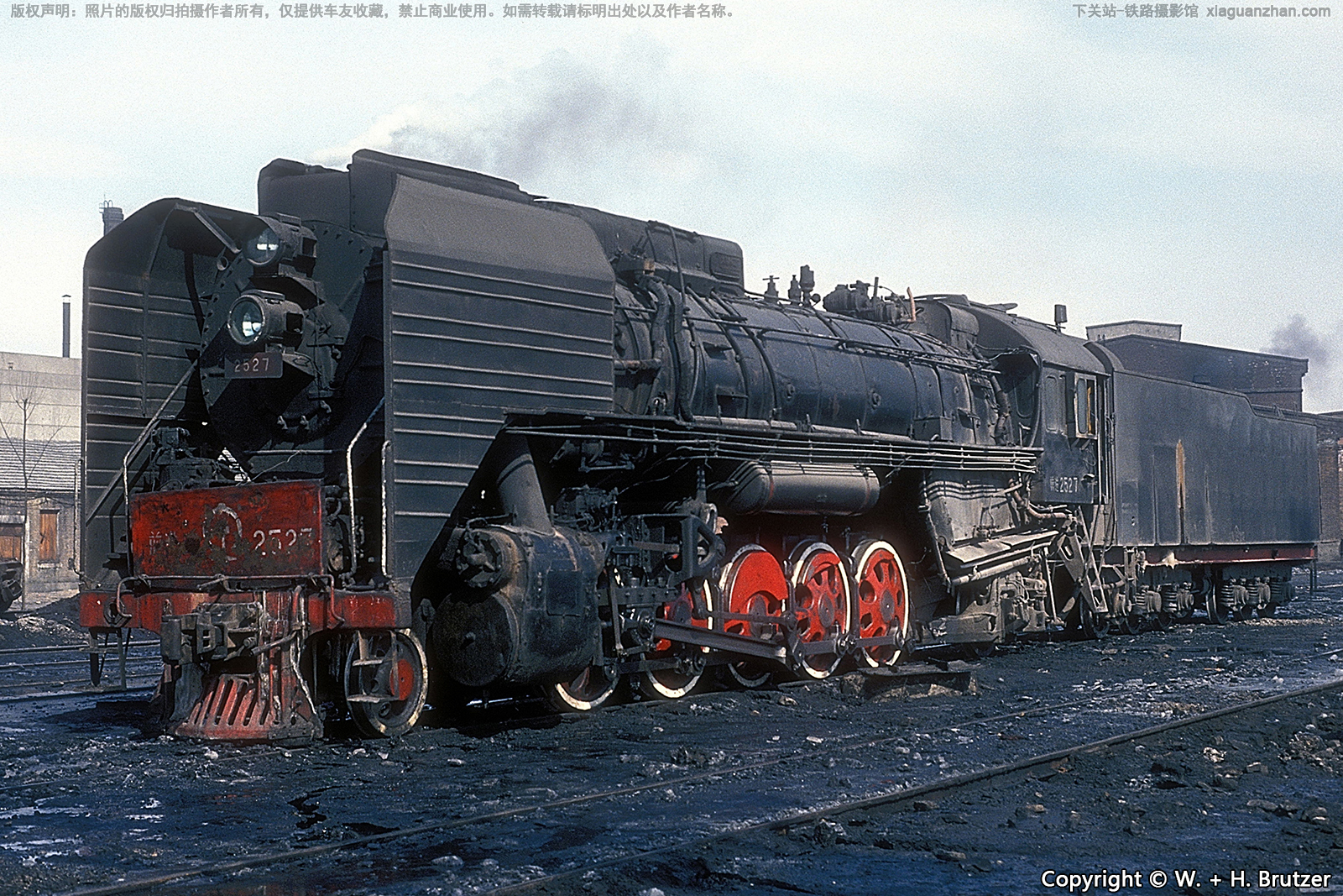 前进型蒸汽机车 QJ-2527 哈局佳段 前进型蒸汽机车 QJ-2527 哈局佳段