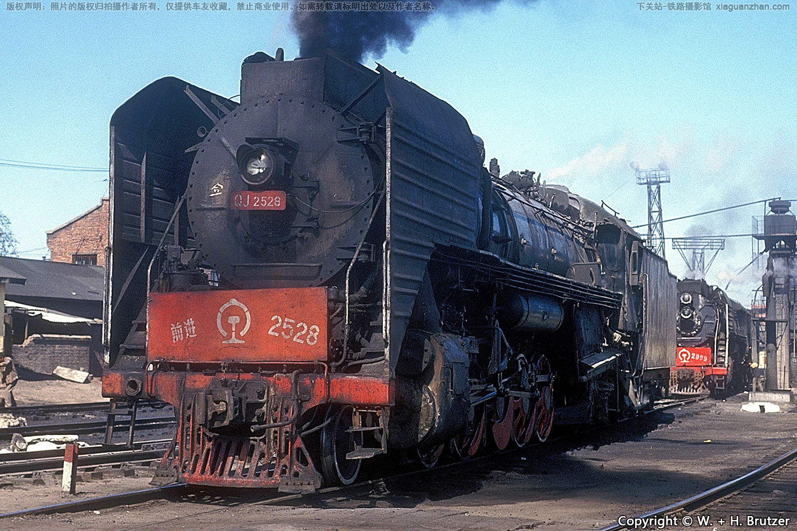 前进型蒸汽机车 QJ-2528 哈局哈段 前进型蒸汽机车 QJ-2528 哈局哈段