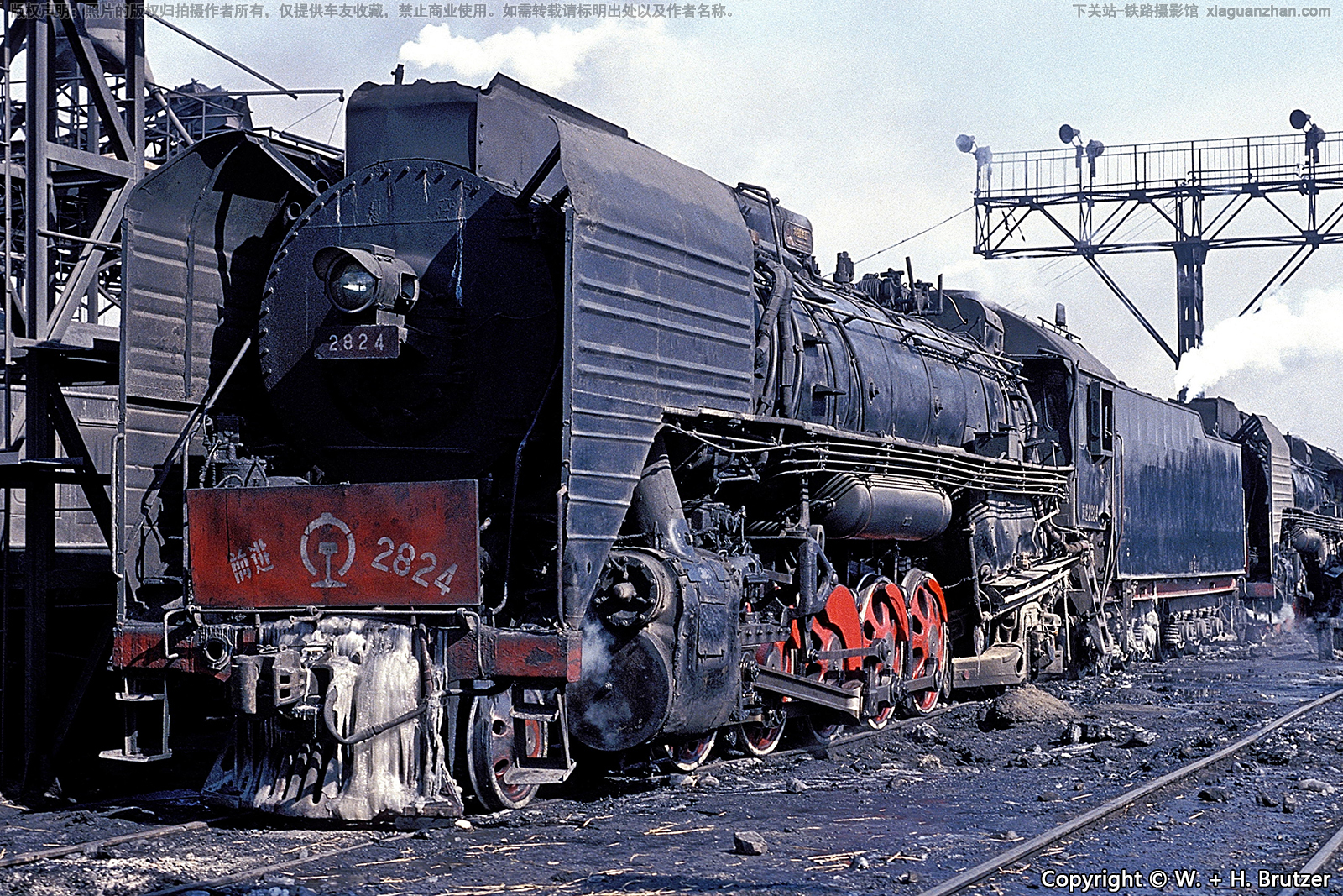 前进型蒸汽机车 QJ-2824 哈局佳段 前进型蒸汽机车 QJ-2824 哈局佳段