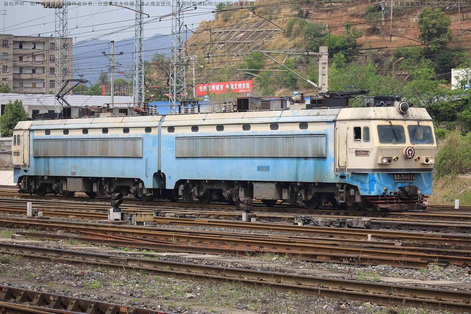 ��ɽ4-0951 SS4-0951 �����¶�