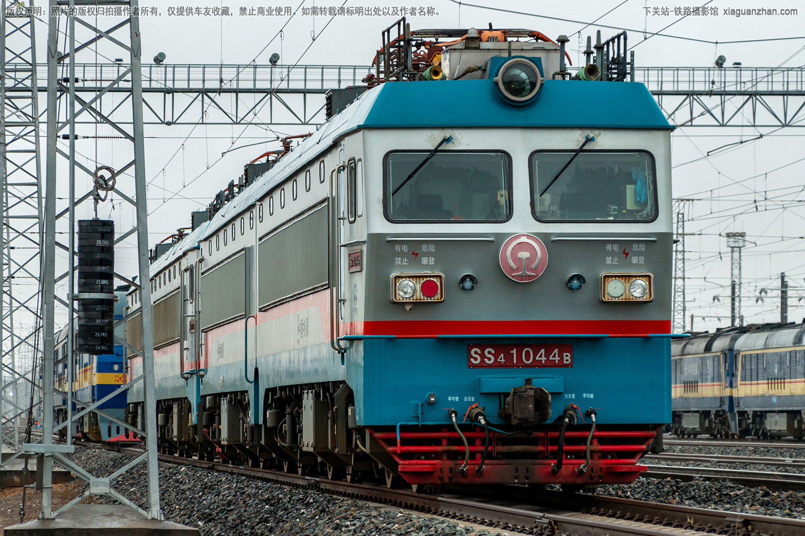 韶山4-1044 SS4-1044 中铁四局 韶山4-1044 SS4-1044 中铁四局