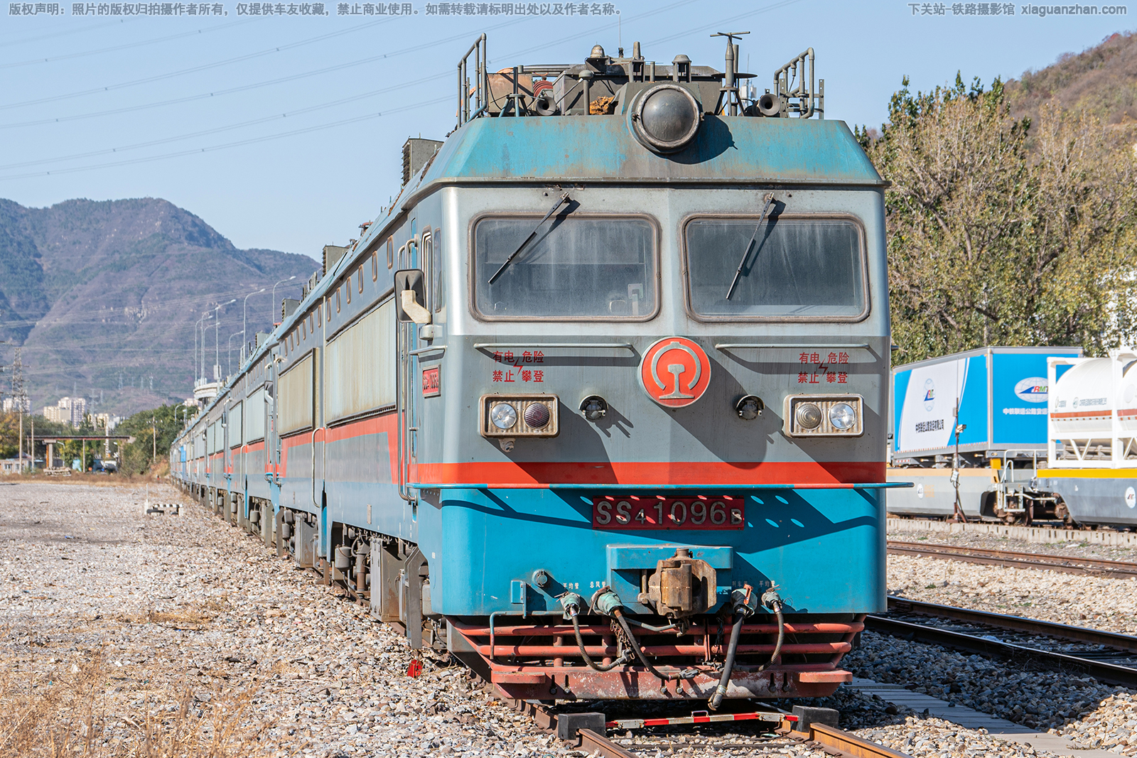 韶山4-1096 SS4-1096 中铁十五局 韶山4-1096 SS4-1096 中铁十五局