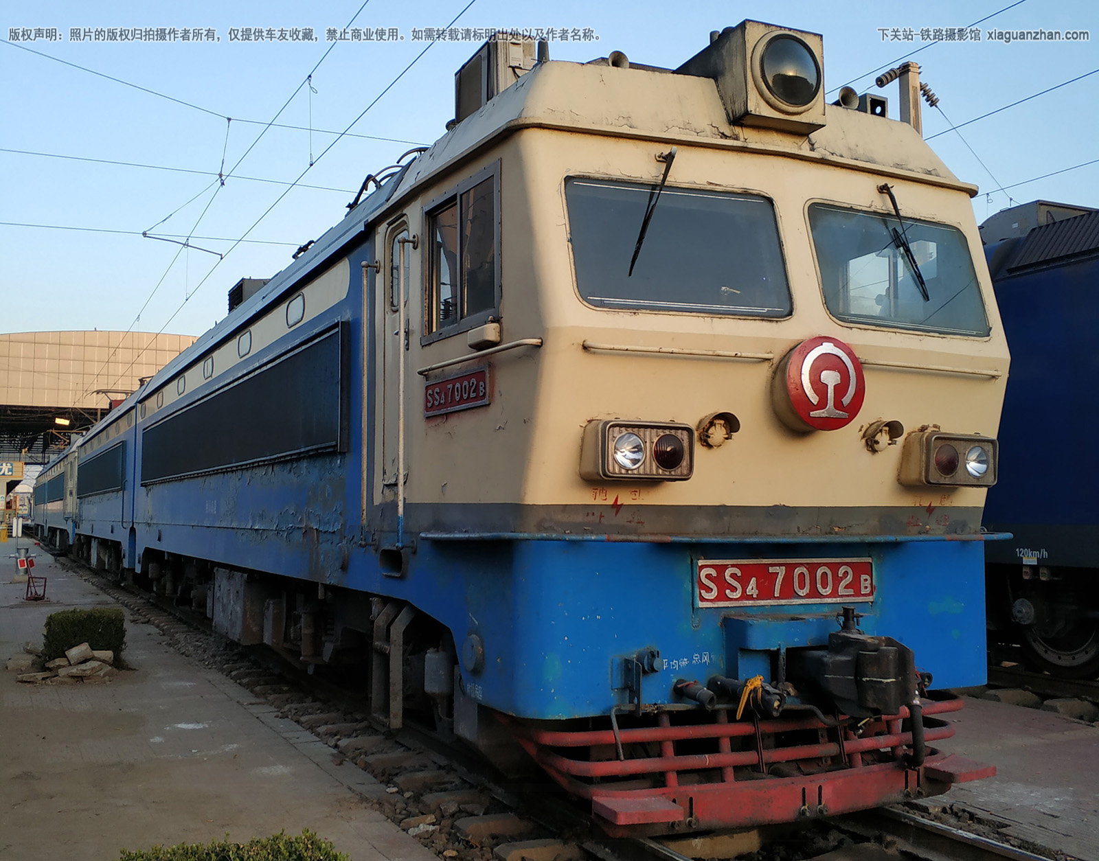 ��ɽ4-7002 SS4-7002 �����¶�