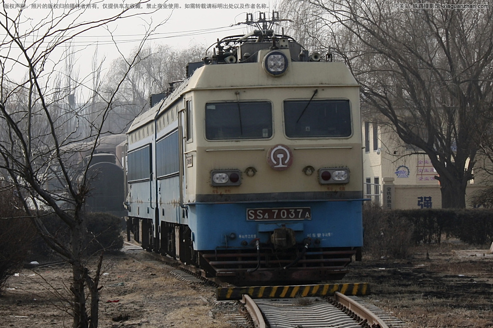 韶山4-7037 SS4-7037 呼局集段 韶山4-7037 SS4-7037 呼局集段