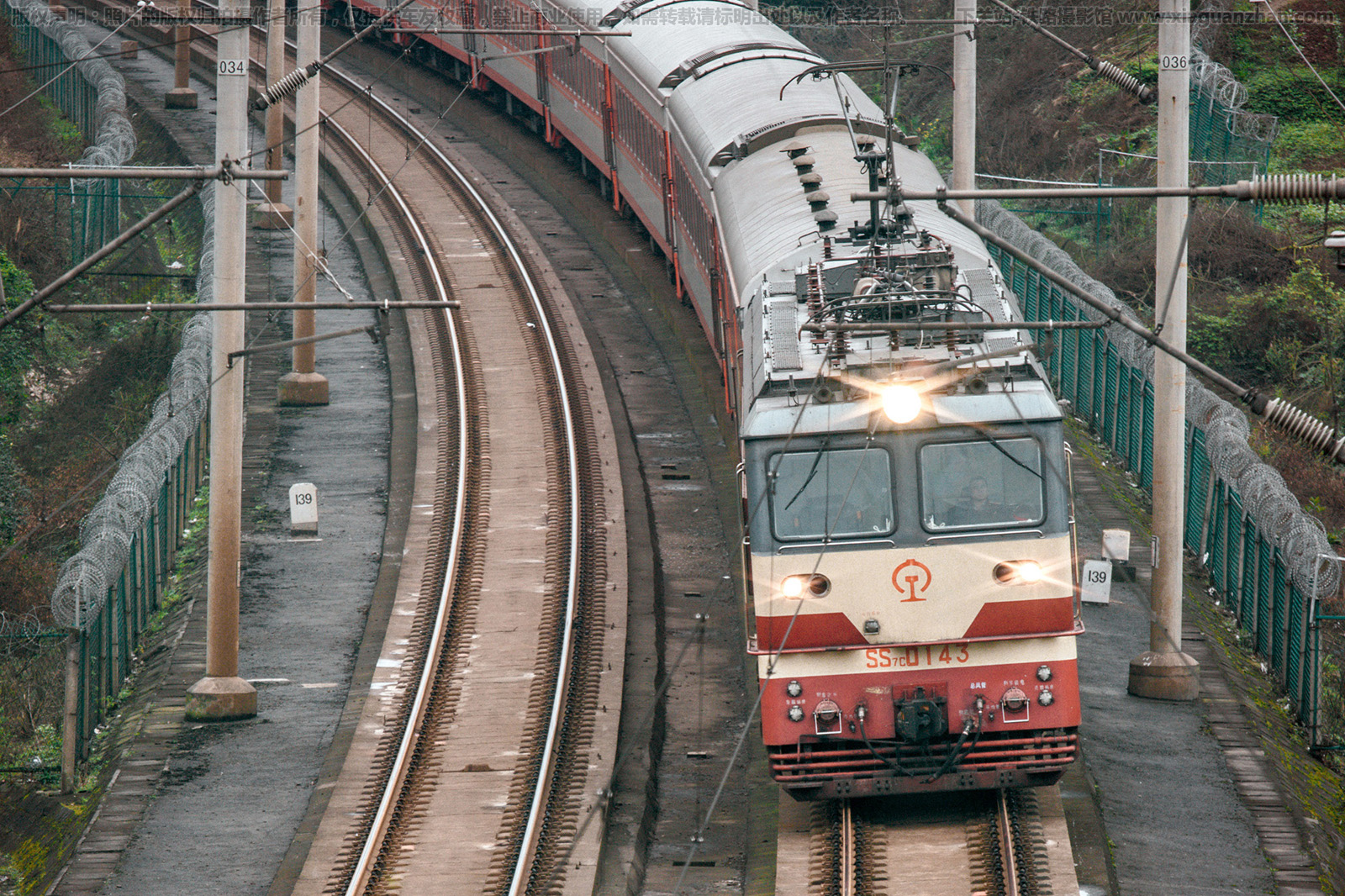 ��ɽ7C-0143 SS7C-0143 ���ְ���