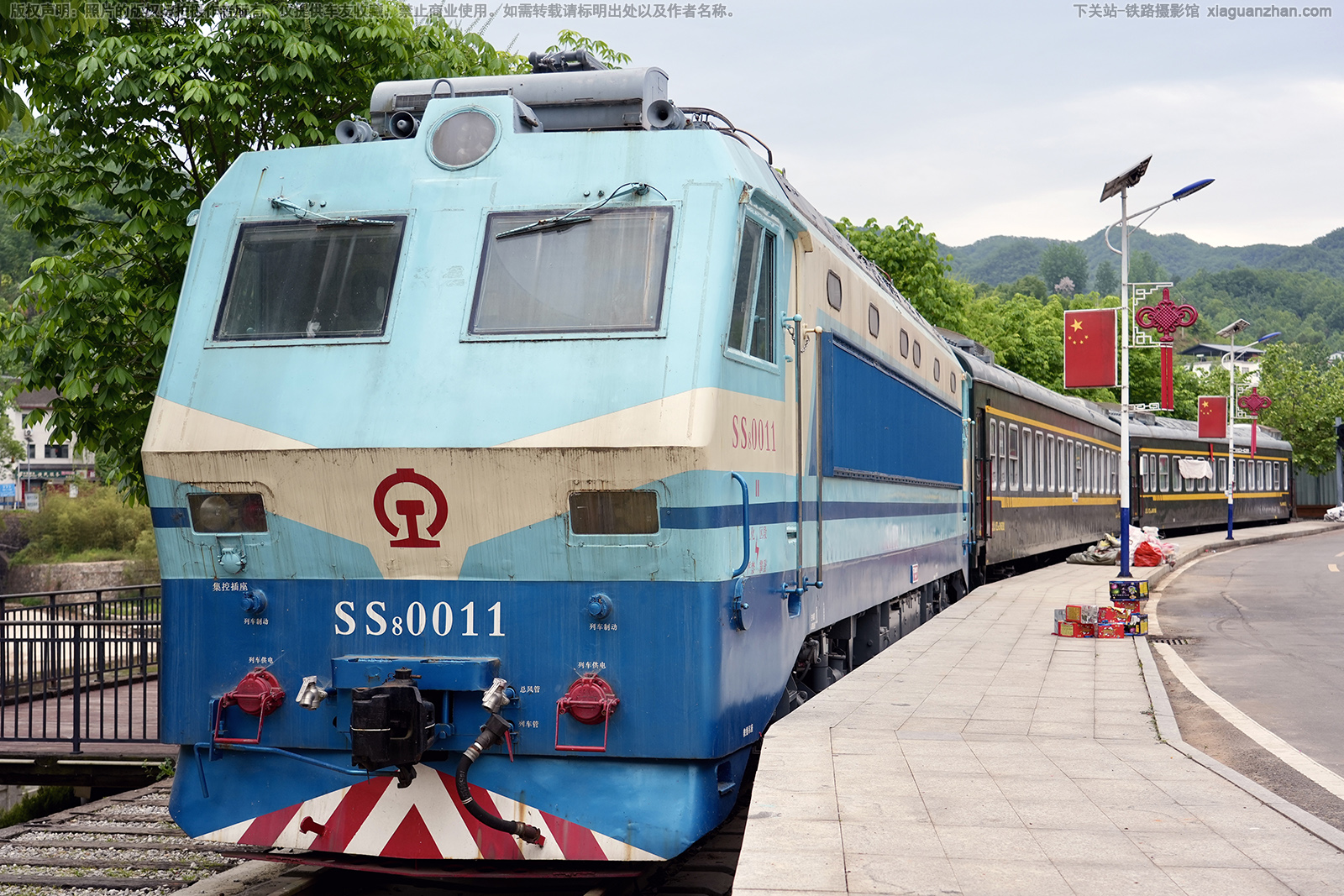 韶山8-0011 SS8-0011 洛阳栾川新南水岸铁路小镇 韶山8-0011 SS8-0011 洛阳栾川新南水岸铁路小镇