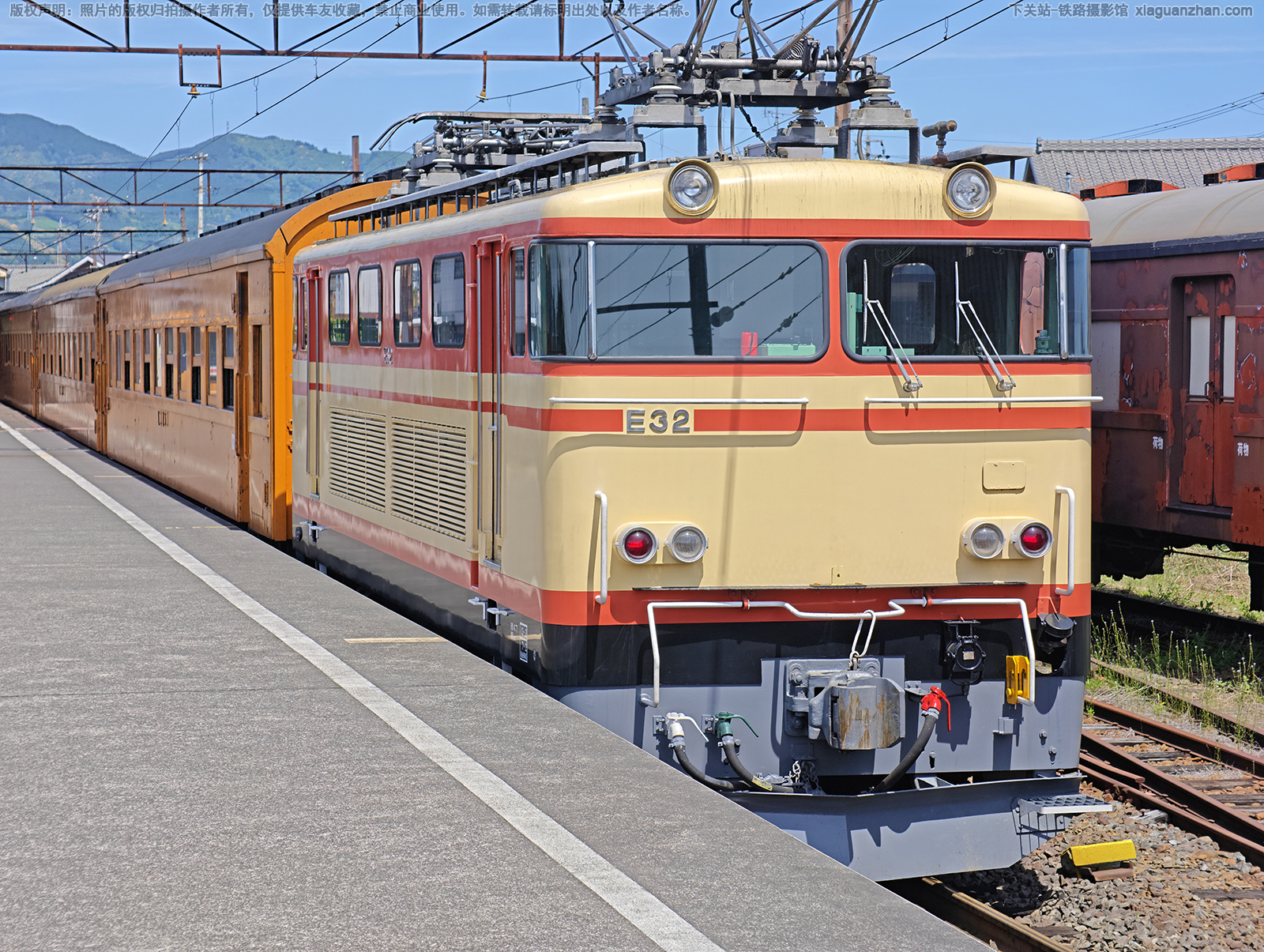 E32 �󾮴�����